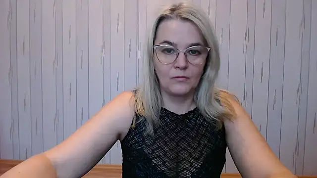 EleanoraDream online show from 11/11/25, 06:13