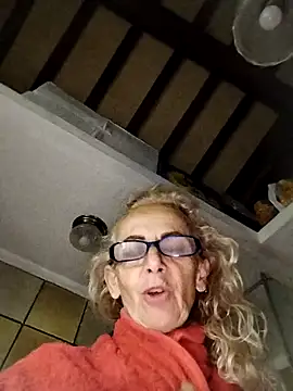 clarabell4 online show from 04/20/26, 05:43