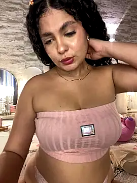 Yassy vazquez online show from 09/21/25, 07:48