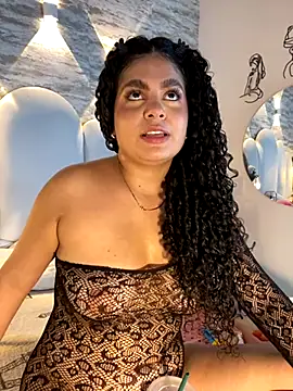 Yassy vazquez online show from 10/29/25, 07:48