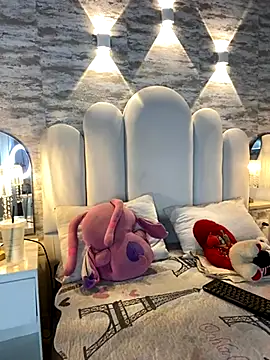 Yassy vazquez online show from 11/29/25, 07:39