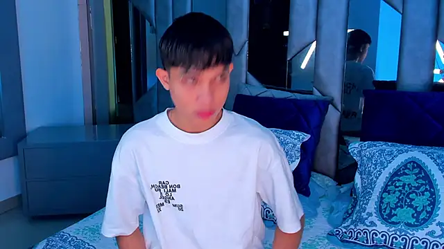 Sebax Young online show from 09/21/25, 08:10