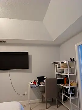 cubanitofeliz40 online show from 10/25/25, 09:09