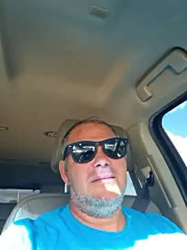 cubanitofeliz40 online show from 01/05/26, 08:45