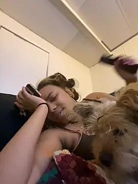 nuttybutter999999 online show from 04/01/26, 08:48