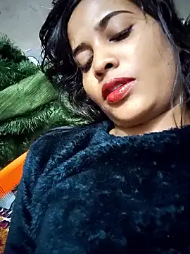 cute radhikaa online show from 01/14/26, 08:36