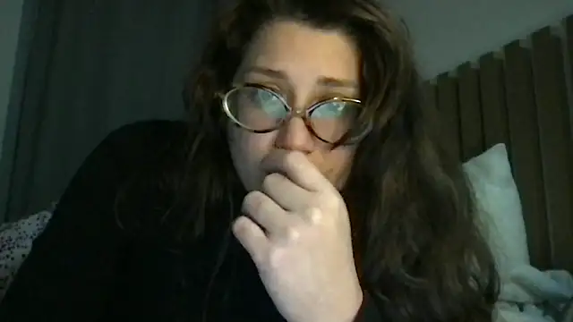 Snapshot of Meowkillah13 chatting on 11/13/25, 01:59 Meowkillah13 online show from 11/13/25, 01:59