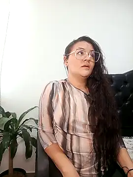 Snapshot of doublefun24 chatting on 11/04/25, 09:36 doublefun24 online show from 11/04/25, 09:36