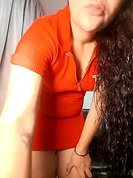 Snapshot of doublefun24 chatting on 11/18/25, 11:48 doublefun24 online show from 11/18/25, 11:48