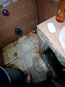 Snapshot of JesVel chatting on 10/21/25, 02:12 JesVel online show from 10/21/25, 02:12