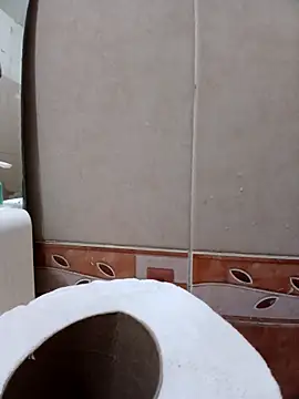 Snapshot of JesVel chatting on 11/10/25, 12:31 JesVel online show from 11/10/25, 12:31