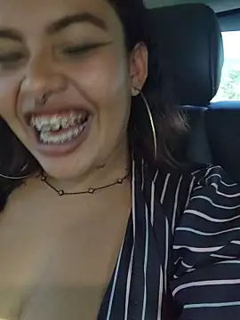 Yessica Lopezz online show from 04/01/26, 01:41