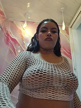 Snapshot of Yessica_Lopezz chatting on 05/01/26, 01:16 Yessica Lopezz online show from 05/01/26, 01:16
