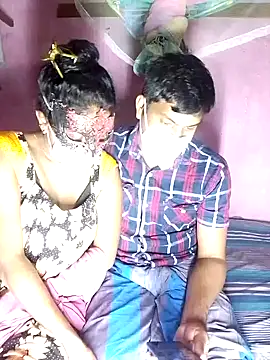 Snapshot of boosypussy chatting on 11/06/25, 04:52 boosypussy online show from 11/06/25, 04:52