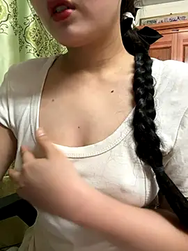 LinYi Office online show from 11/26/25, 02:23