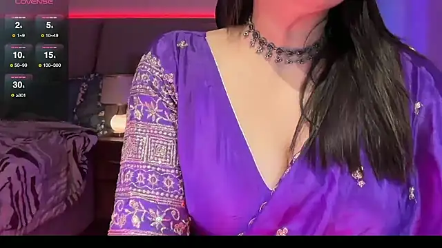 Snapshot of SunhariGirl chatting on 09/23/25, 03:09 SunhariGirl online show from 09/23/25, 03:09