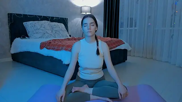 sweete chantal online show from 10/24/25, 05:20