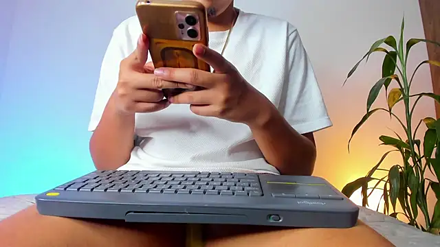 asmodeo 33 online show from 11/14/25, 08:13