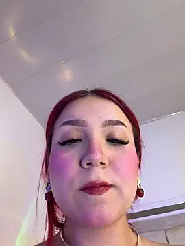 Mia Juicyberry online show from 03/04/26, 12:38