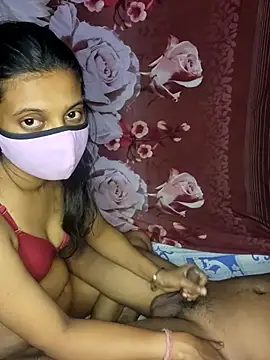 Snapshot of horny_coupl chatting on 09/26/25, 08:24 horny coupl online show from 09/26/25, 08:24