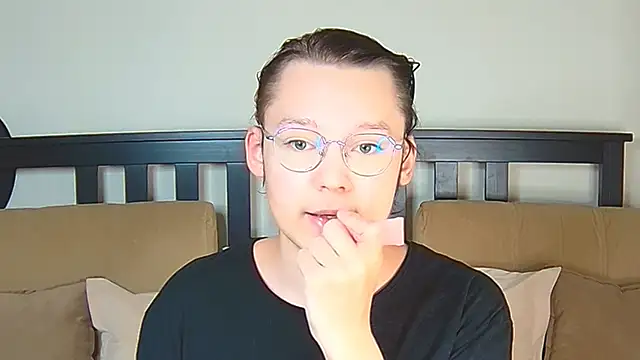 Snapshot of Derek_Carter chatting on 11/17/25, 11:27 Derek Carter online show from 11/17/25, 11:27