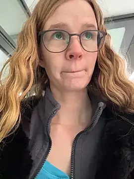 Bikergirl 97 online show from 11/27/25, 12:51