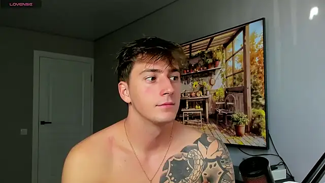 Snapshot of DaniHort chatting on 09/09/25, 08:25 DaniHort online show from 09/09/25, 08:25