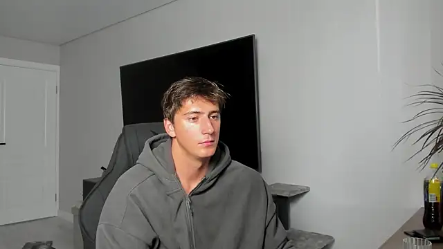Snapshot of DaniHort chatting on 07/08/26, 07:13 DaniHort online show from 07/08/26, 07:13