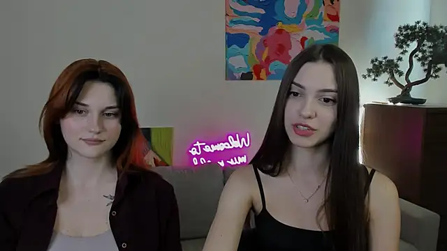 Snapshot of elza_rose chatting on 05/21/26, 09:38 elza rose online show from 05/21/26, 09:38