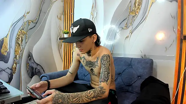 StraightBoy Nick online show from 10/10/25, 04:55