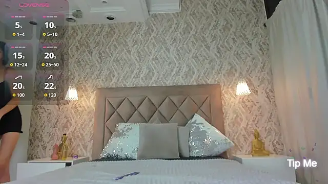 Lily cooperr online show from 11/09/25, 05:28