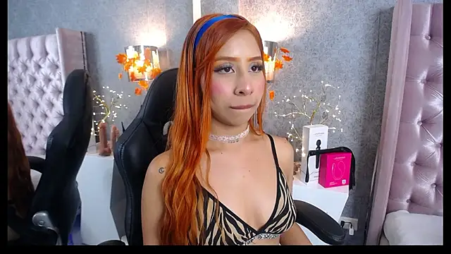 laila stilwiills online show from 02/12/26, 05:24