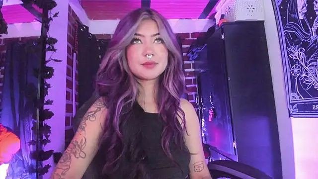 Snapshot of Katyuska_Sg1 chatting on 10/06/25, 01:58 Katyuska Sg1 online show from 10/06/25, 01:58