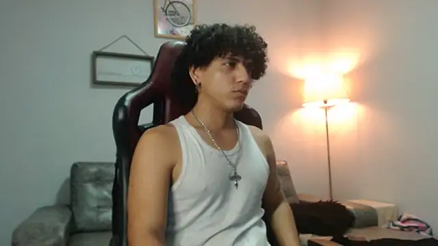 Xfire boy69 online show from 10/27/25, 04:22