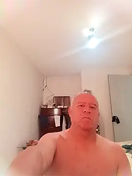 Snapshot of cuntico chatting on 10/03/25, 10:18 cuntico online show from 10/03/25, 10:18