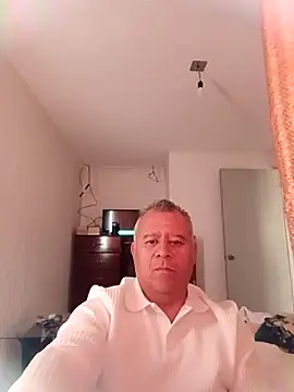 Snapshot of cuntico chatting on 11/28/25, 06:21 cuntico online show from 11/28/25, 06:21