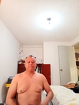 Snapshot of cuntico chatting on 01/17/26, 11:19 cuntico online show from 01/17/26, 11:19