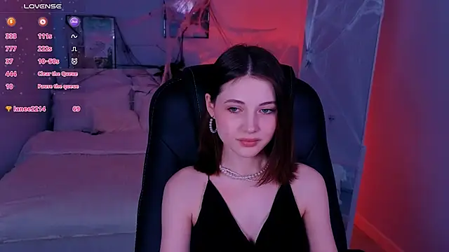 Kimmie shine online show from 10/24/25, 08:44