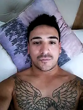 bigandstrong2217 online show from 10/26/25, 09:53