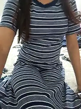 Snapshot of shilpa_r chatting on 10/15/25, 11:27 shilpa r online show from 10/15/25, 11:27