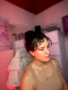 Dannaa Lovs online show from 05/04/26, 11:17