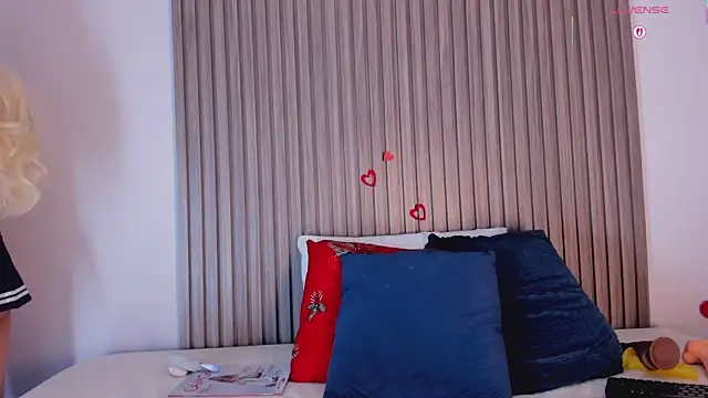 Blue Sixx online show from 12/05/25, 08:38