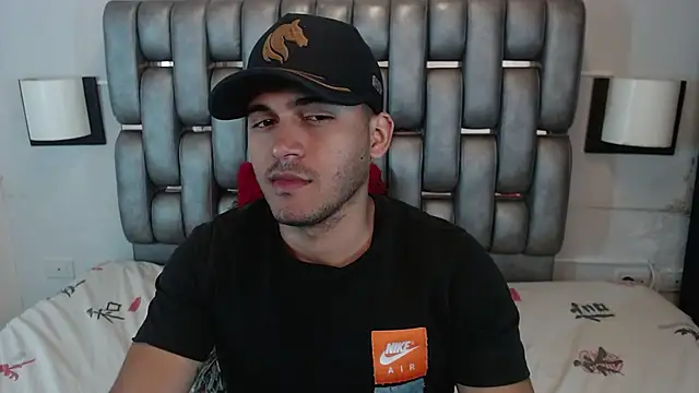 Derek Storm  online show from 04/18/26, 08:31