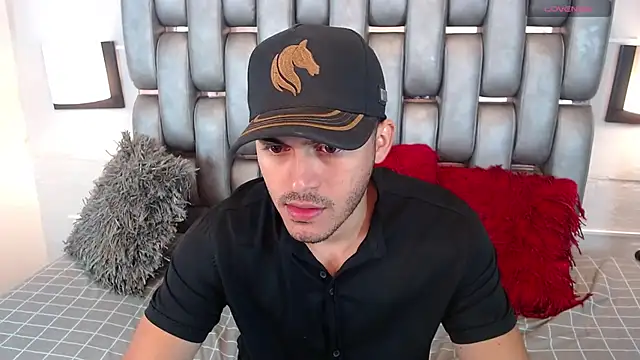 Derek Storm  online show from 04/22/26, 01:12