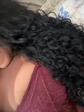 Snapshot of bianca090 chatting on 10/03/25, 04:15 bianca090 online show from 10/03/25, 04:15