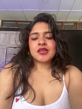 EmilyNoir1 online show from 04/18/26, 07:58