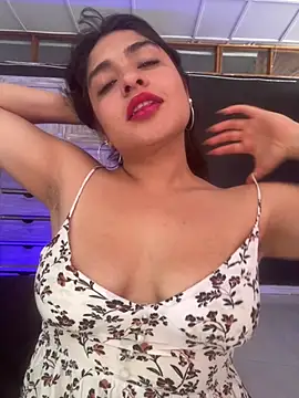 Snapshot of EmilyNoir1 chatting on 05/07/26, 06:46 EmilyNoir1 online show from 05/07/26, 06:46