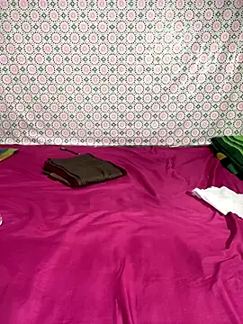 Snapshot of chandiqueen chatting on 10/19/25, 08:31 chandiqueen online show from 10/19/25, 08:31