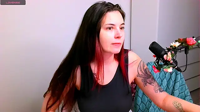 Snapshot of peachyness chatting on 11/28/25, 03:25 peachyness online show from 11/28/25, 03:25