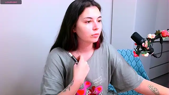 peachyness online show from 11/30/25, 09:41